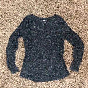 Old Navy Women’s Tall v-neck top